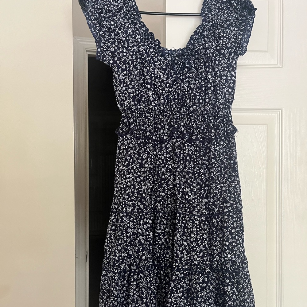 Chic Navy Floral Midi Dress